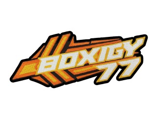 Średnia naszywka z haftem – dodatek z logo